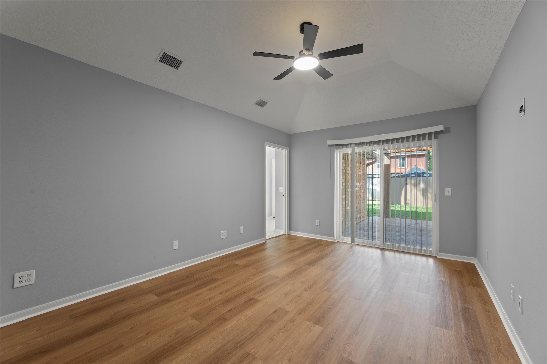 1019 Sugar Mountain Court Property Photo 11