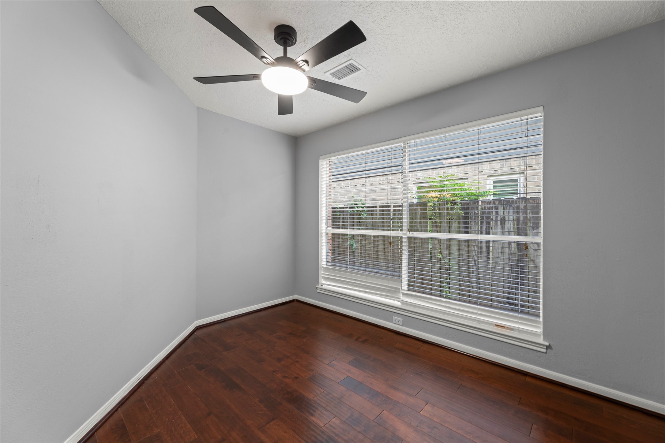 1019 Sugar Mountain Court Property Photo 17
