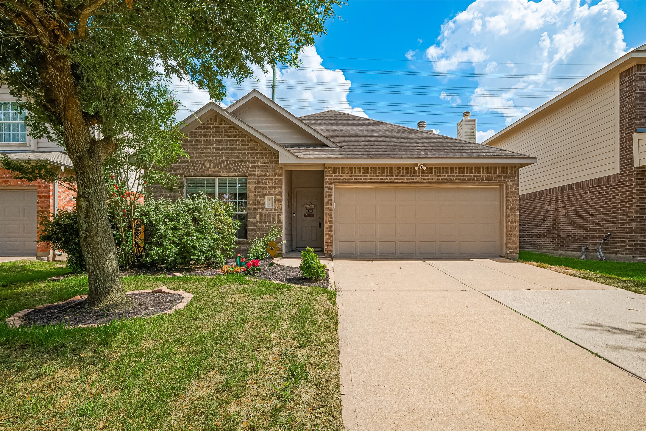 26431 Richwood Oaks Drive Property Photo 1