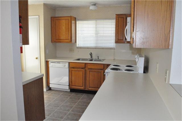 2119 Fountain Drive Property Photo 3