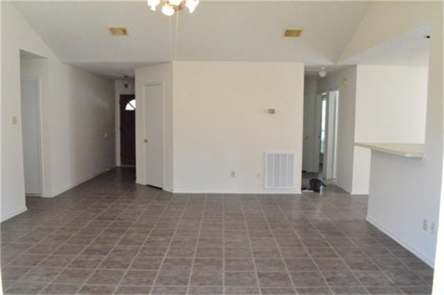 2119 Fountain Drive Property Photo 4