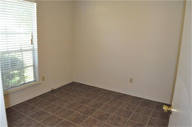 2119 Fountain Drive Property Photo 12