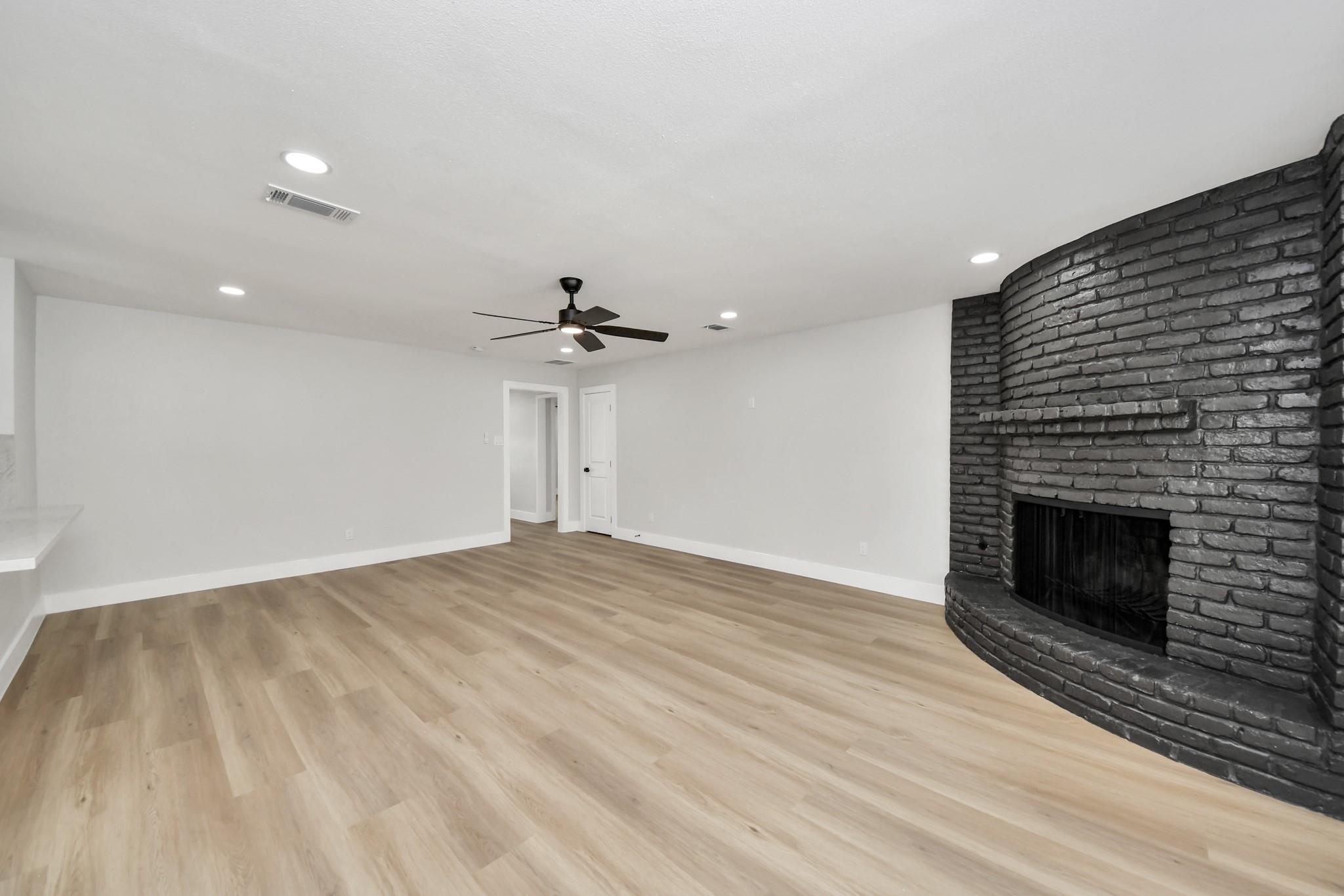 6023 Lattimer Drive, Houston Tx 77035 Property Photo 4