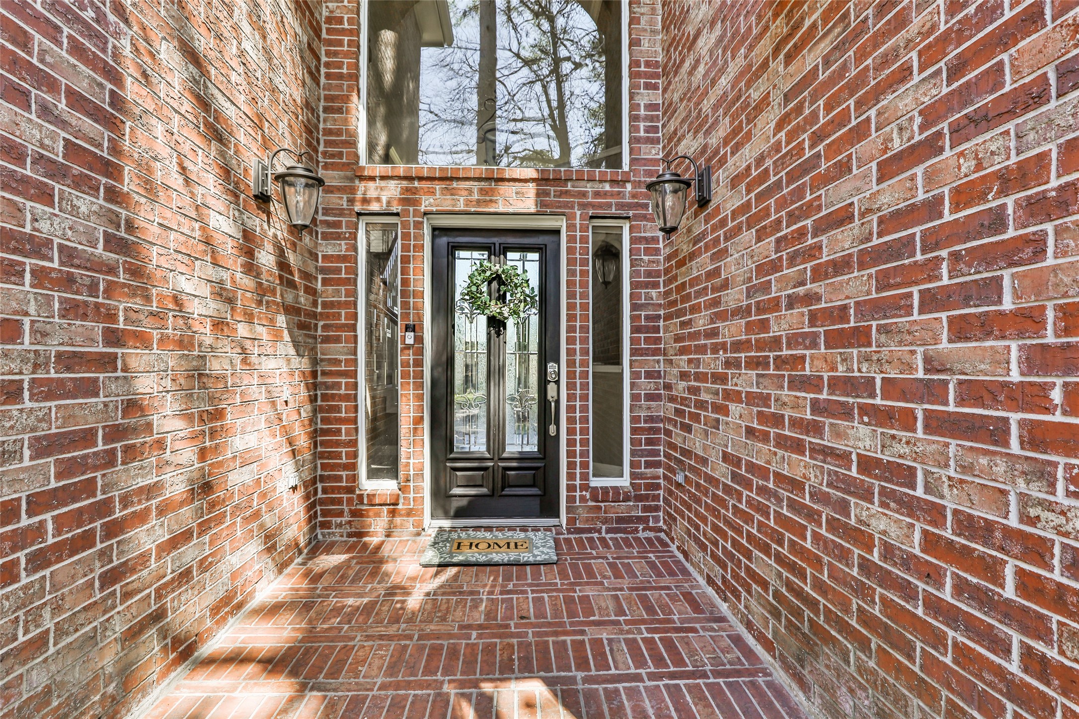 13930 Fountainview Drive Property Photo 4