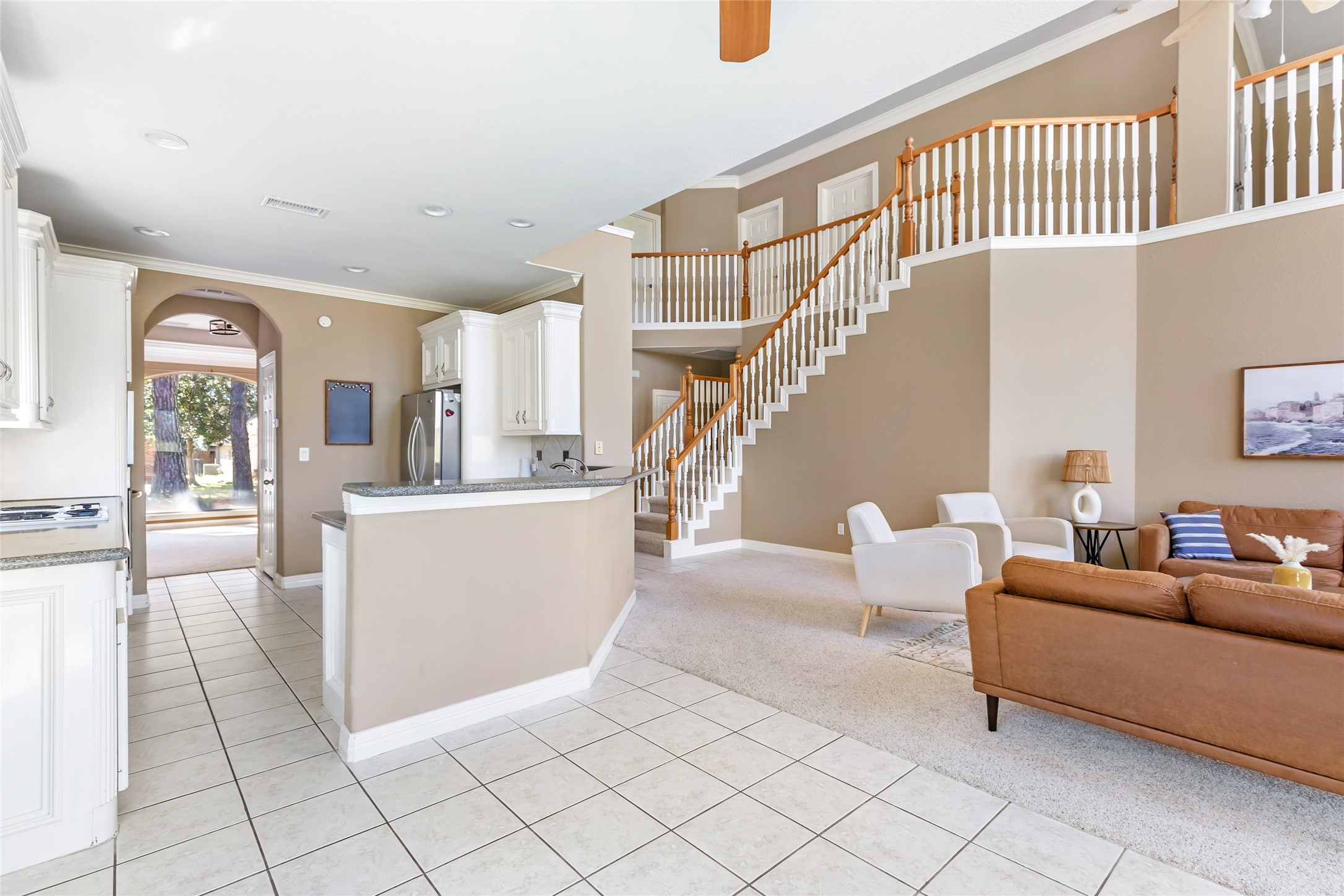 13930 Fountainview Drive Property Photo 10