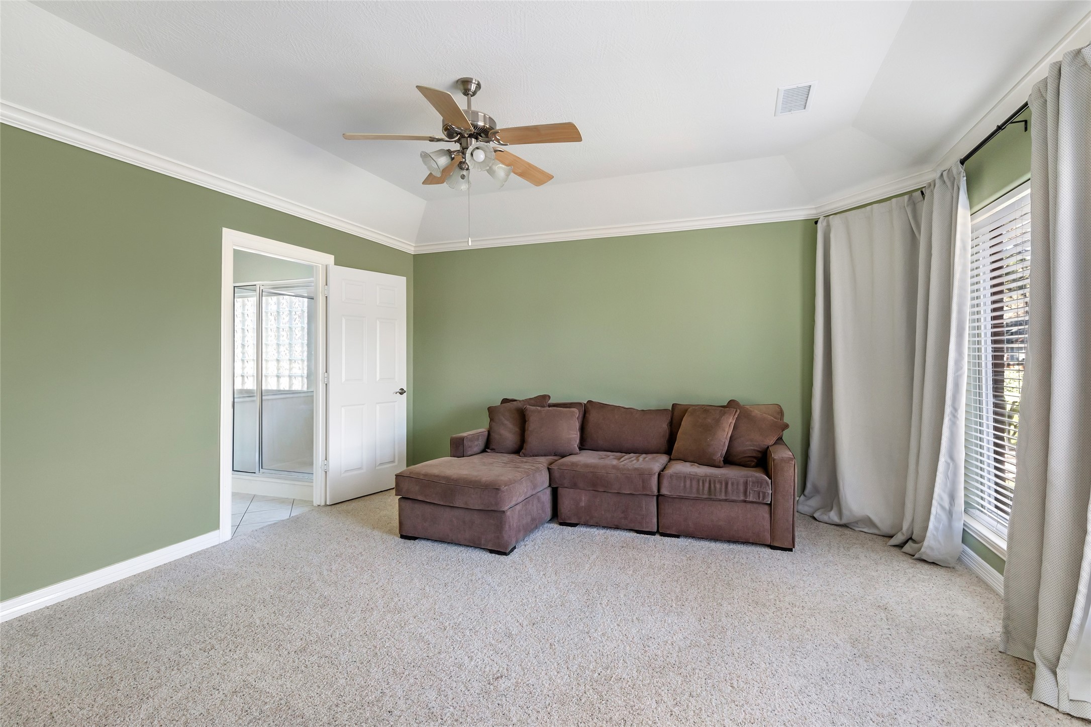 13930 Fountainview Drive Property Photo 21