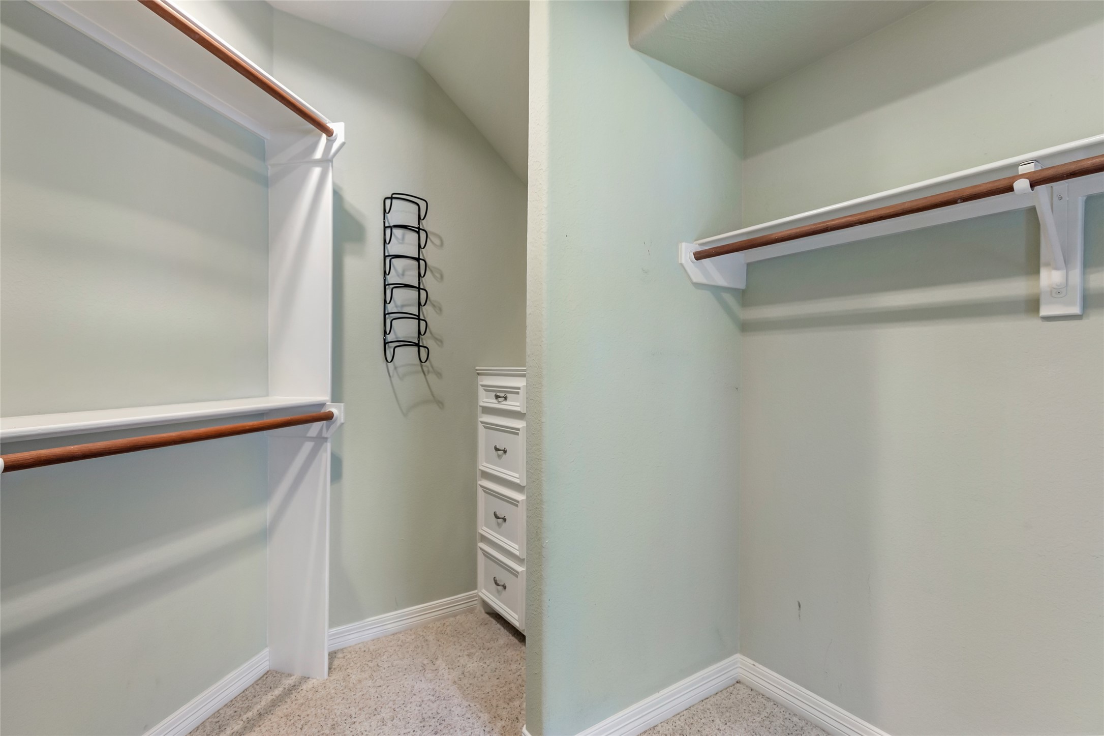 13930 Fountainview Drive Property Photo 24