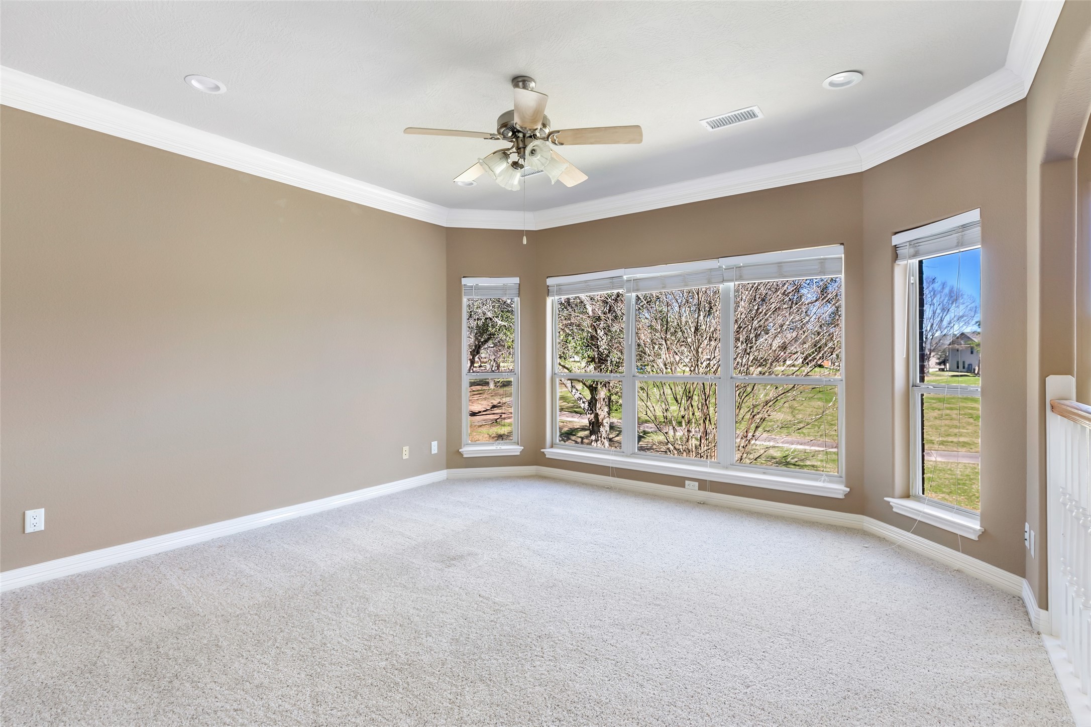 13930 Fountainview Drive Property Photo 31