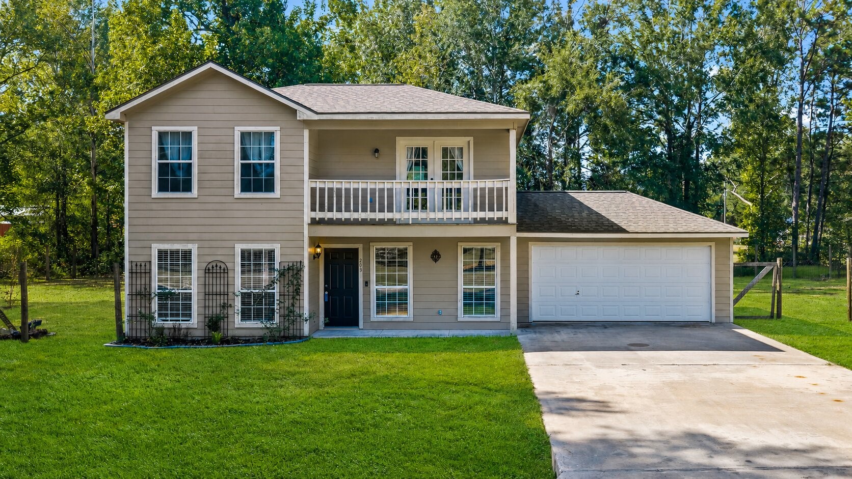 205 Bailly Lane Property Photo 1