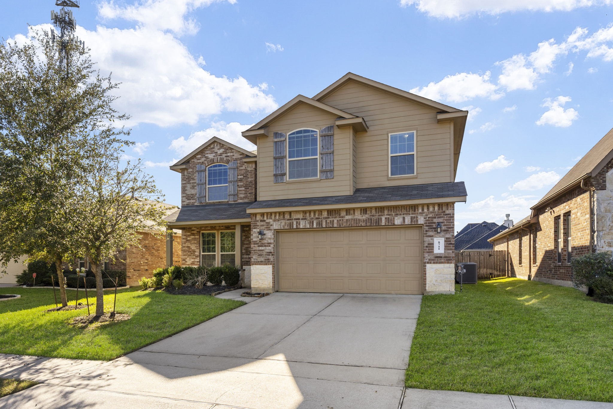 8711 Alicia Drive Property Photo 1