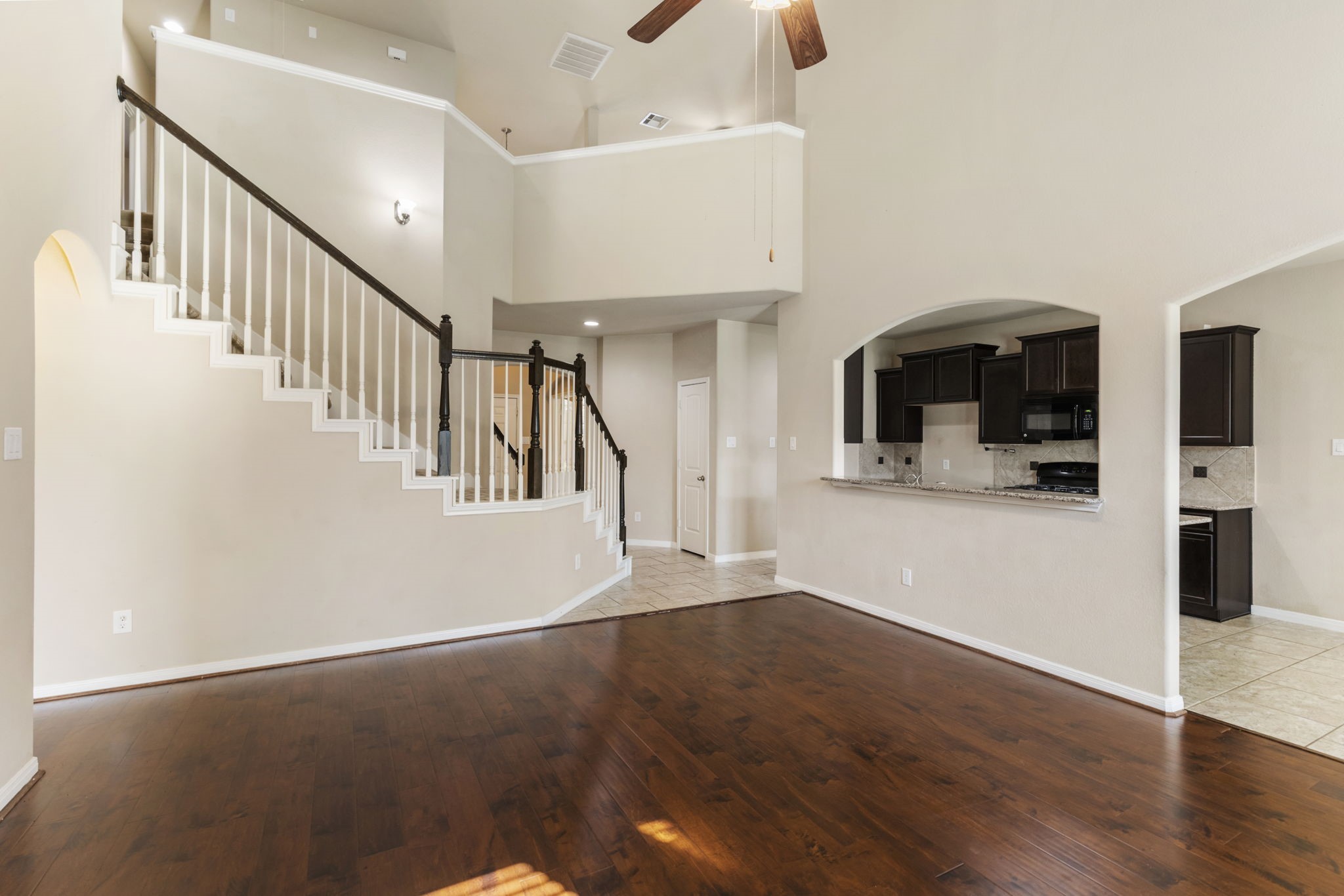 8711 Alicia Drive Property Photo 8