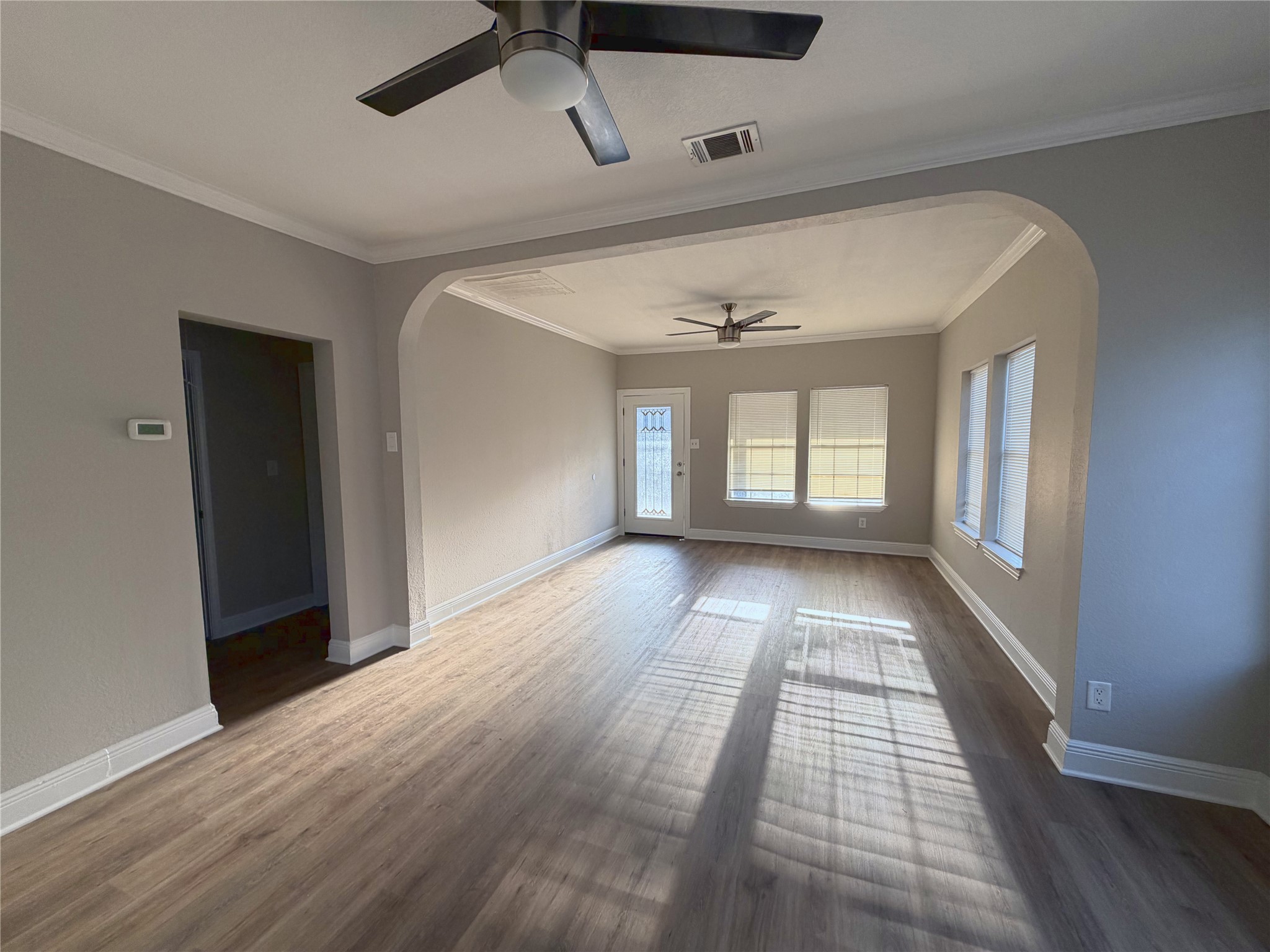 716 74th Street Property Photo 4