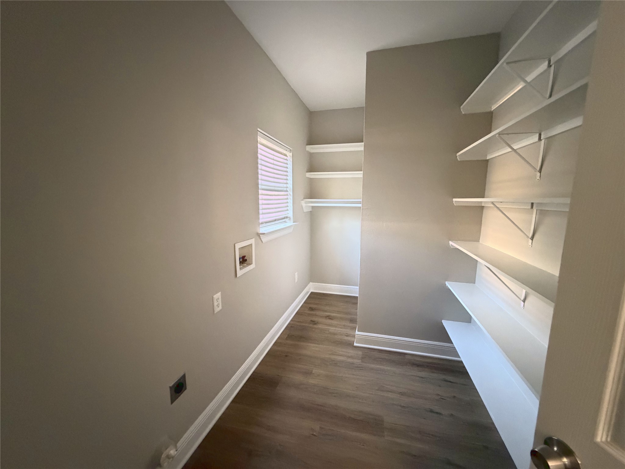 716 74th Street Property Photo 5