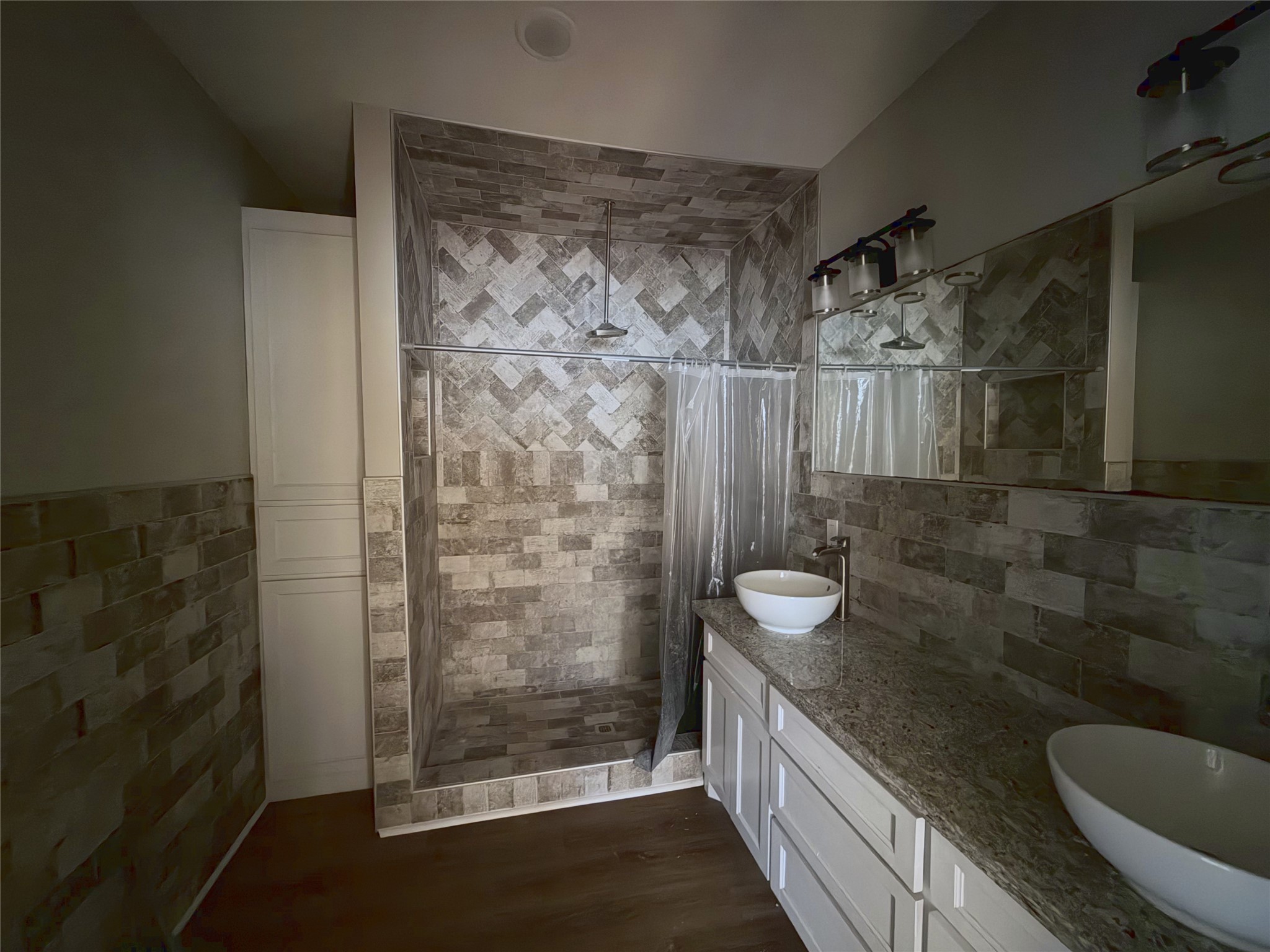 716 74th Street Property Photo 9