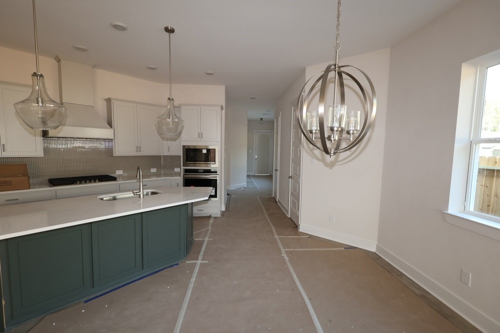 8938 Blackwoods Court Property Photo 8