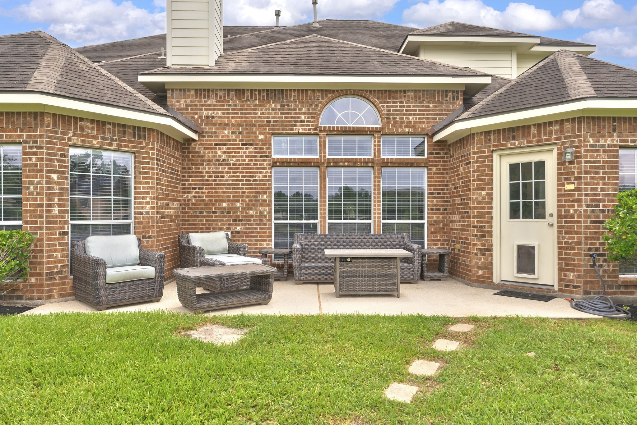 29907 Adobe Falls Drive Property Photo 4