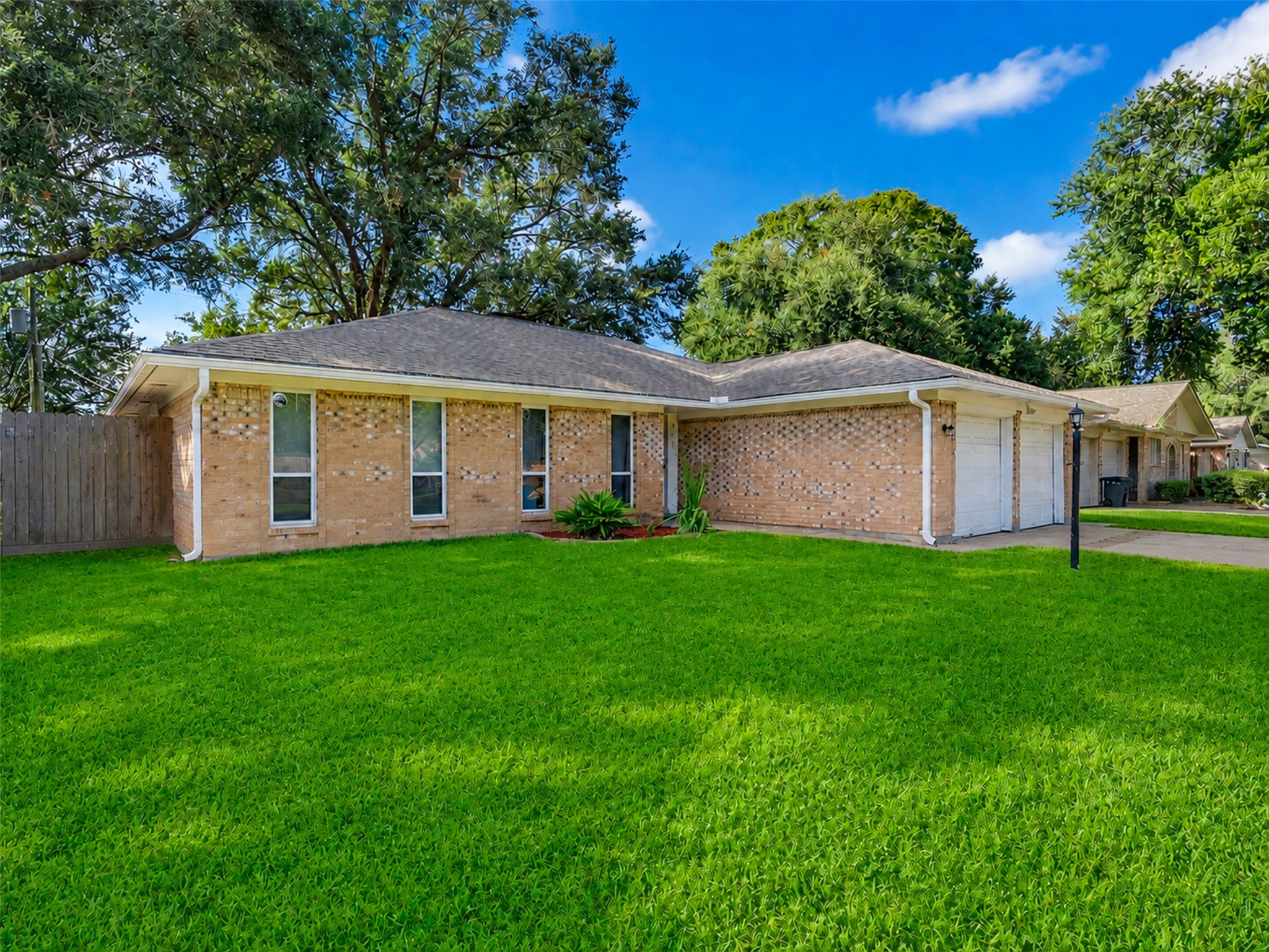 913 W Galveston Street Property Photo 2