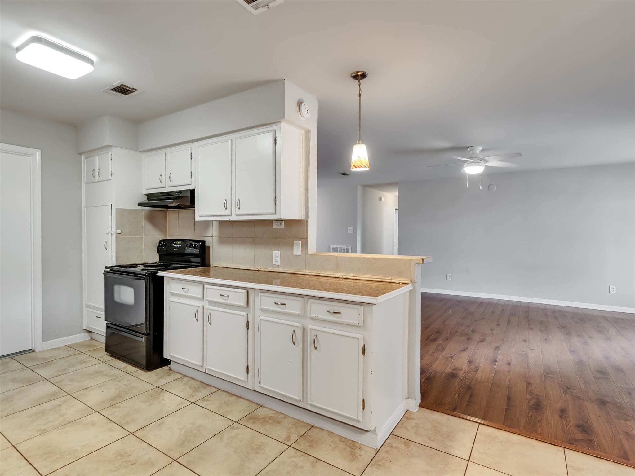 913 W Galveston Street Property Photo 8