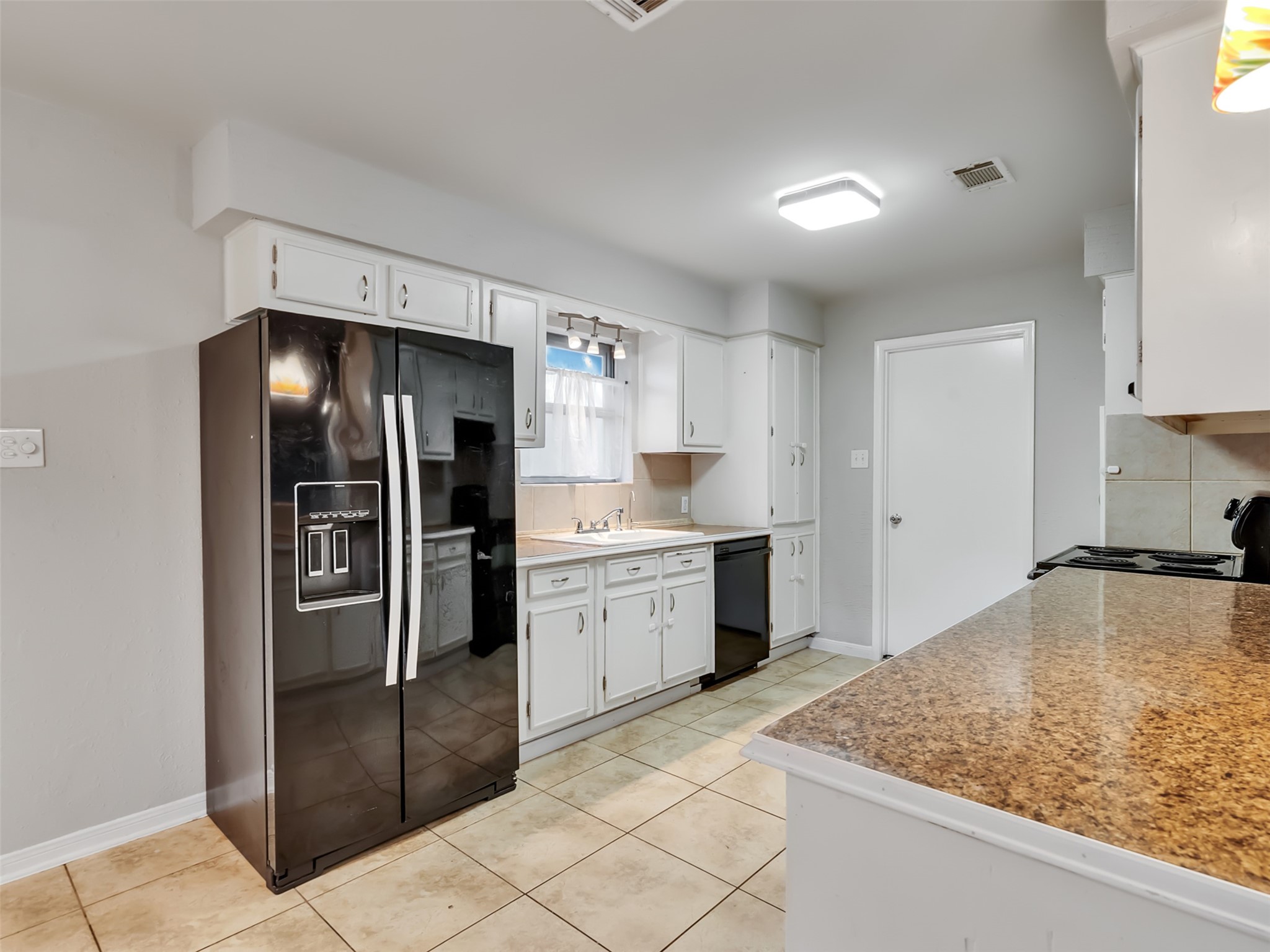 913 W Galveston Street Property Photo 11