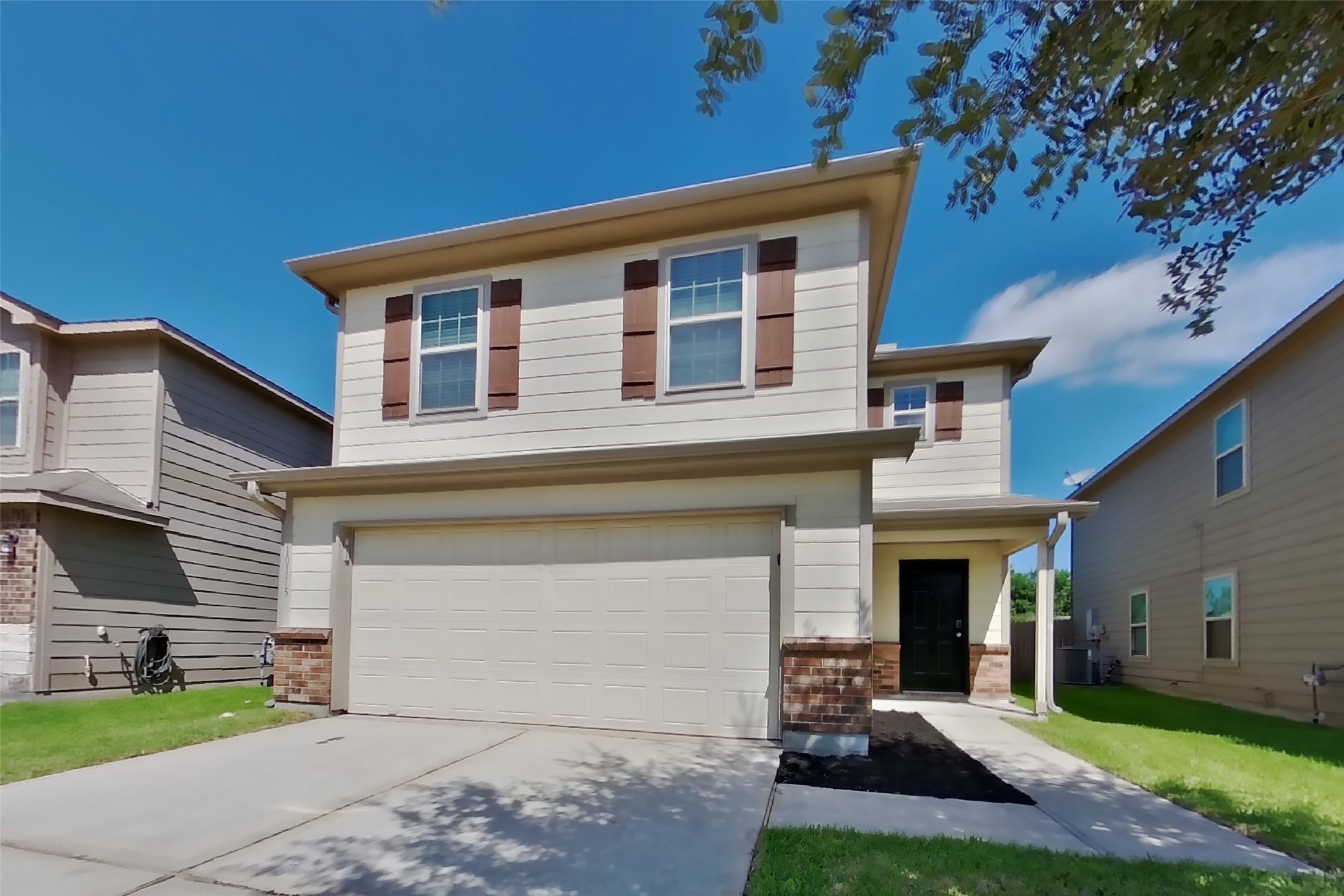 10115 Dawson Hill Lane Property Photo 1