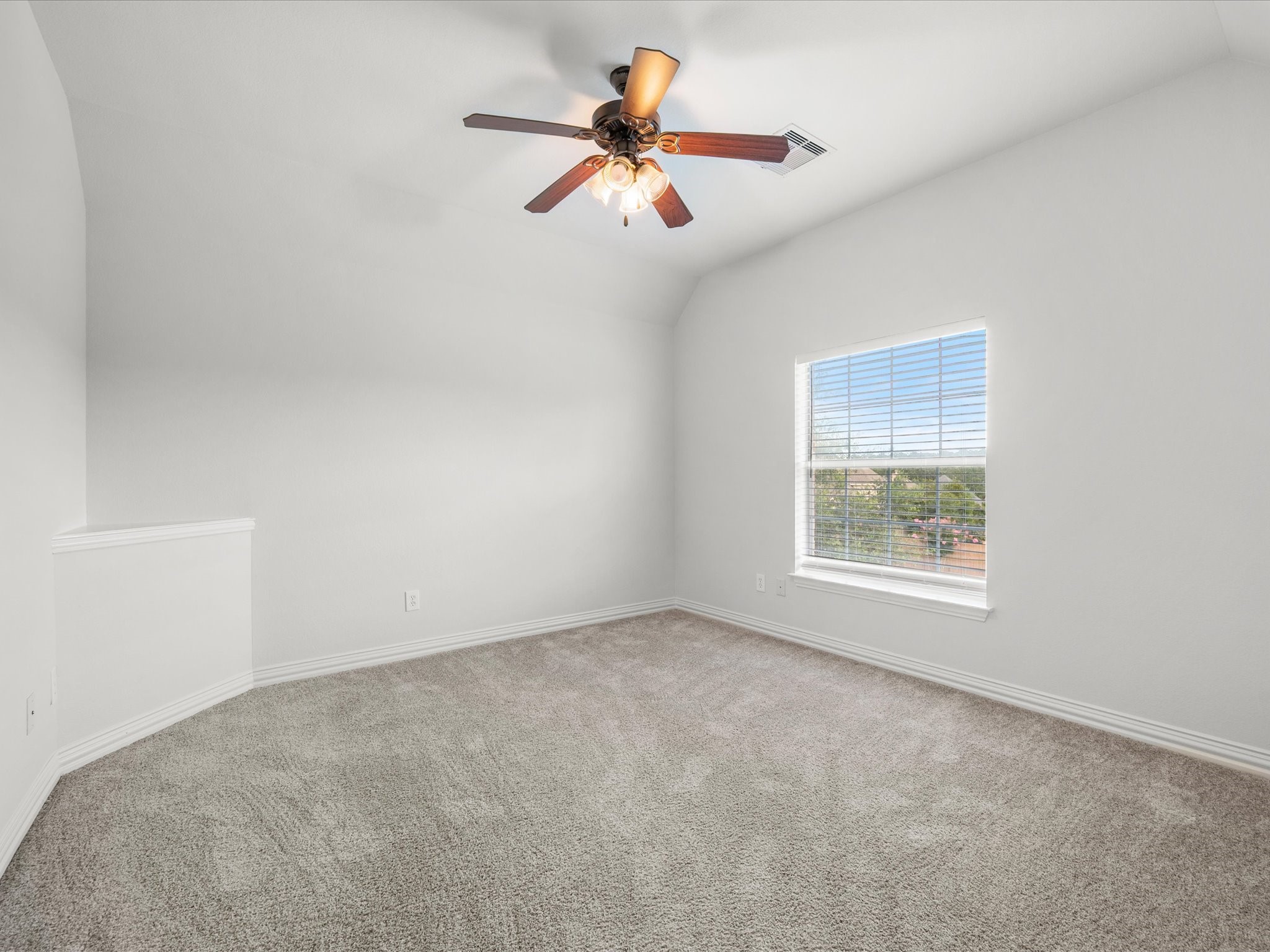 323 Arbor Ridge Lane Property Photo 28