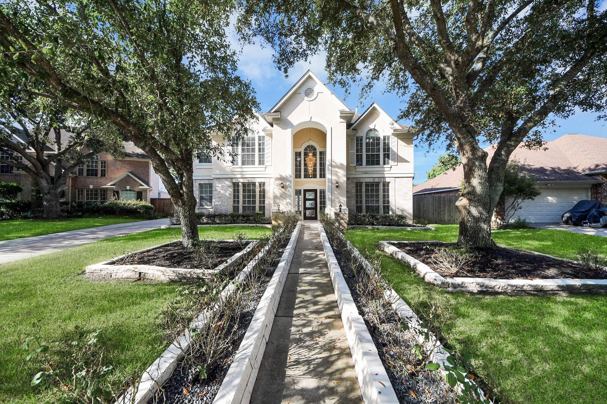 20111 Biscayne Hill Court Property Photo 3