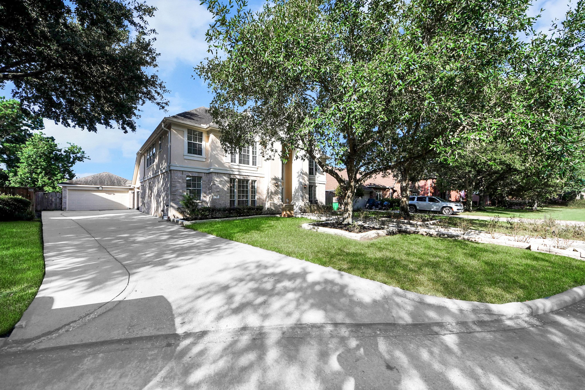 20111 Biscayne Hill Court Property Photo 4