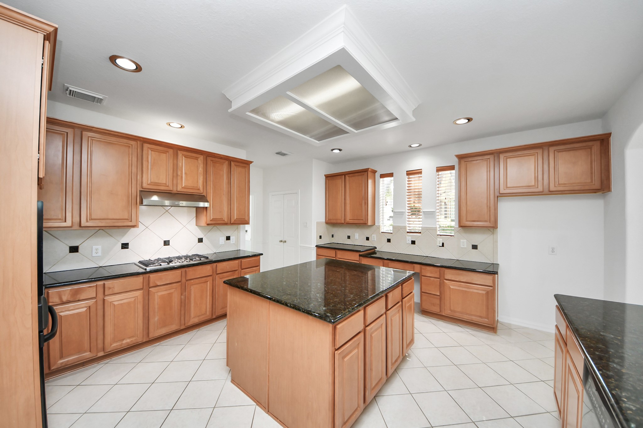20111 Biscayne Hill Court Property Photo 12