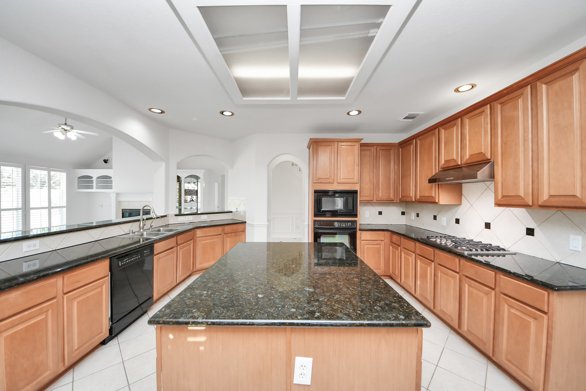20111 Biscayne Hill Court Property Photo 14