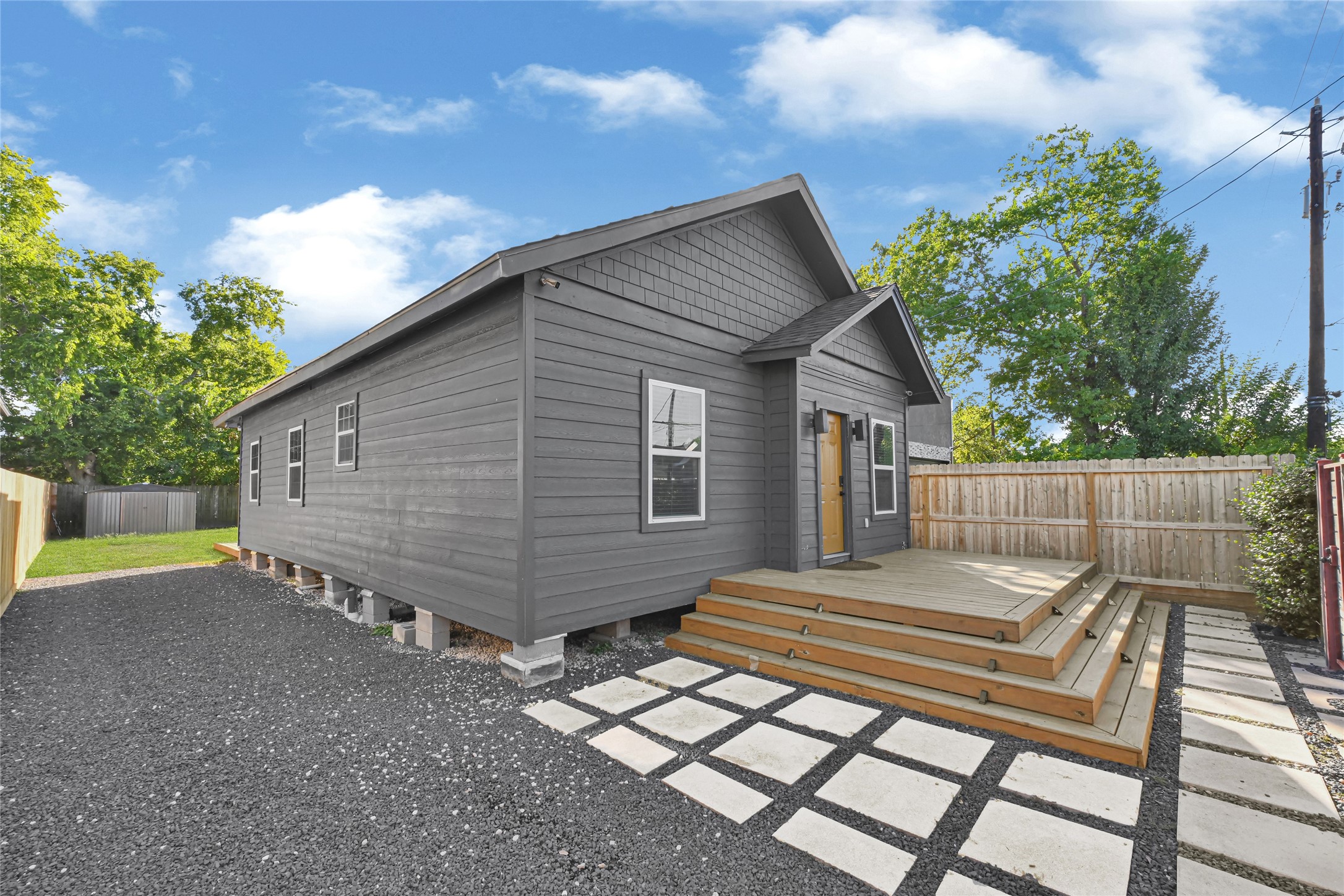 3412 Simmons Street Property Photo 1