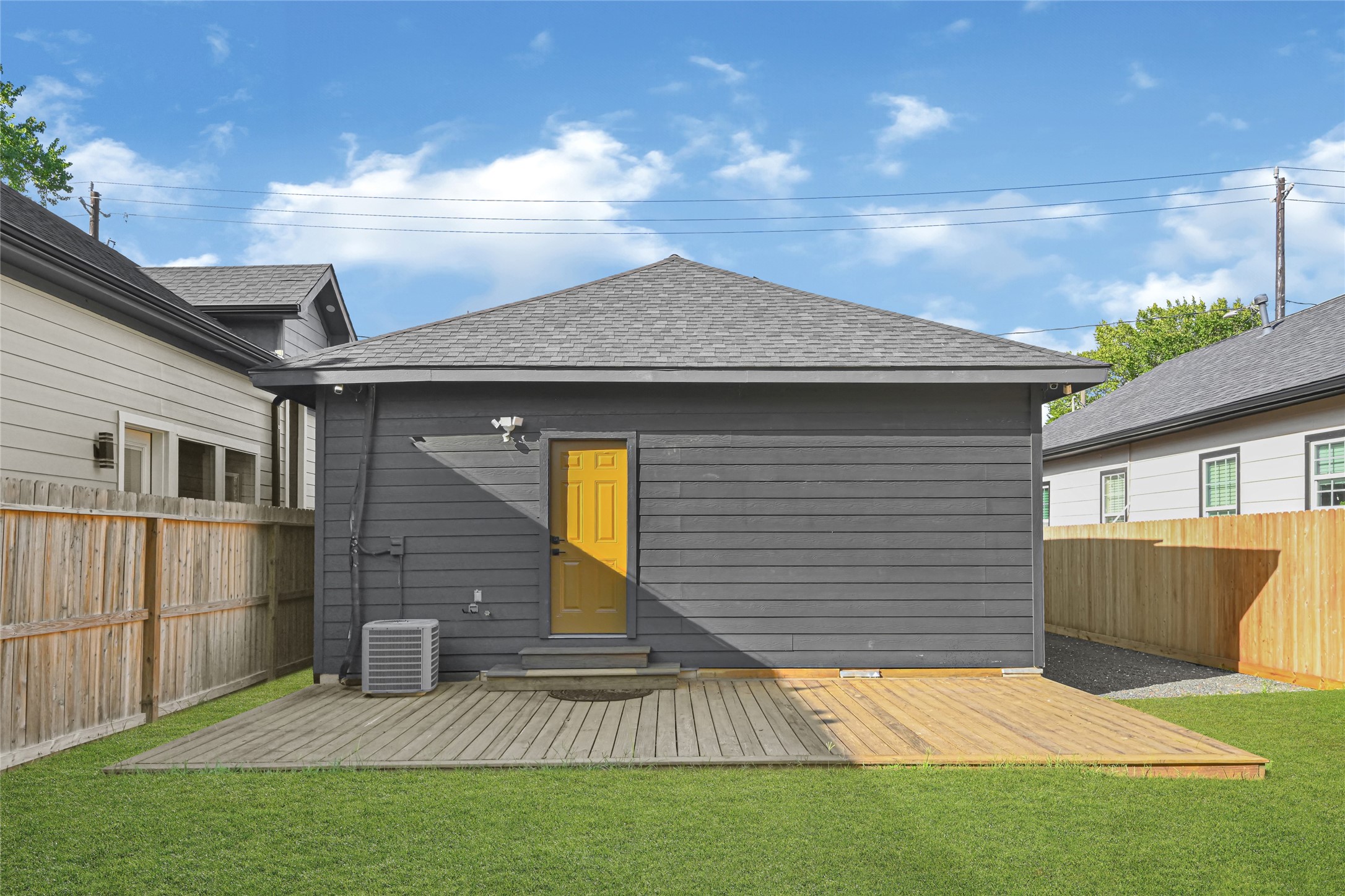 3412 Simmons Street Property Photo 6