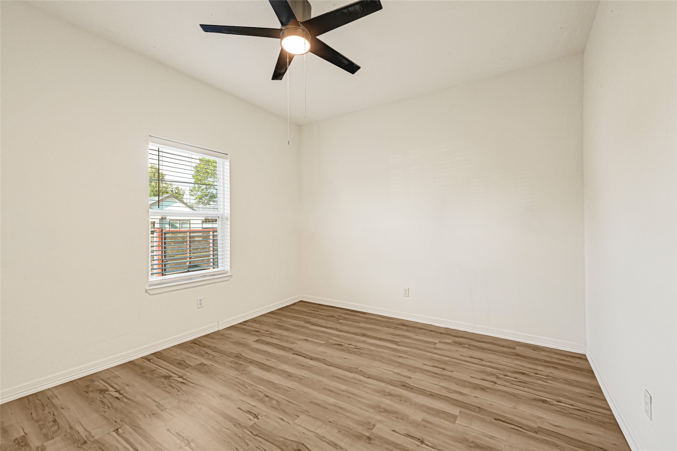 3412 Simmons Street Property Photo 17
