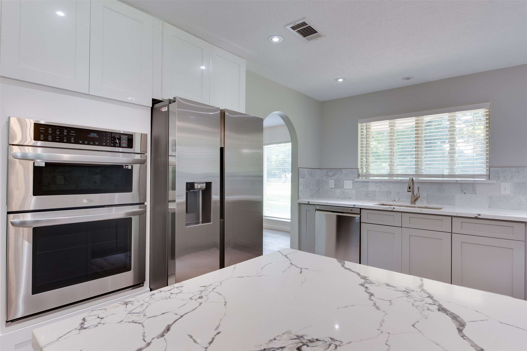 14733 Calhoun Main House Road Property Photo 16