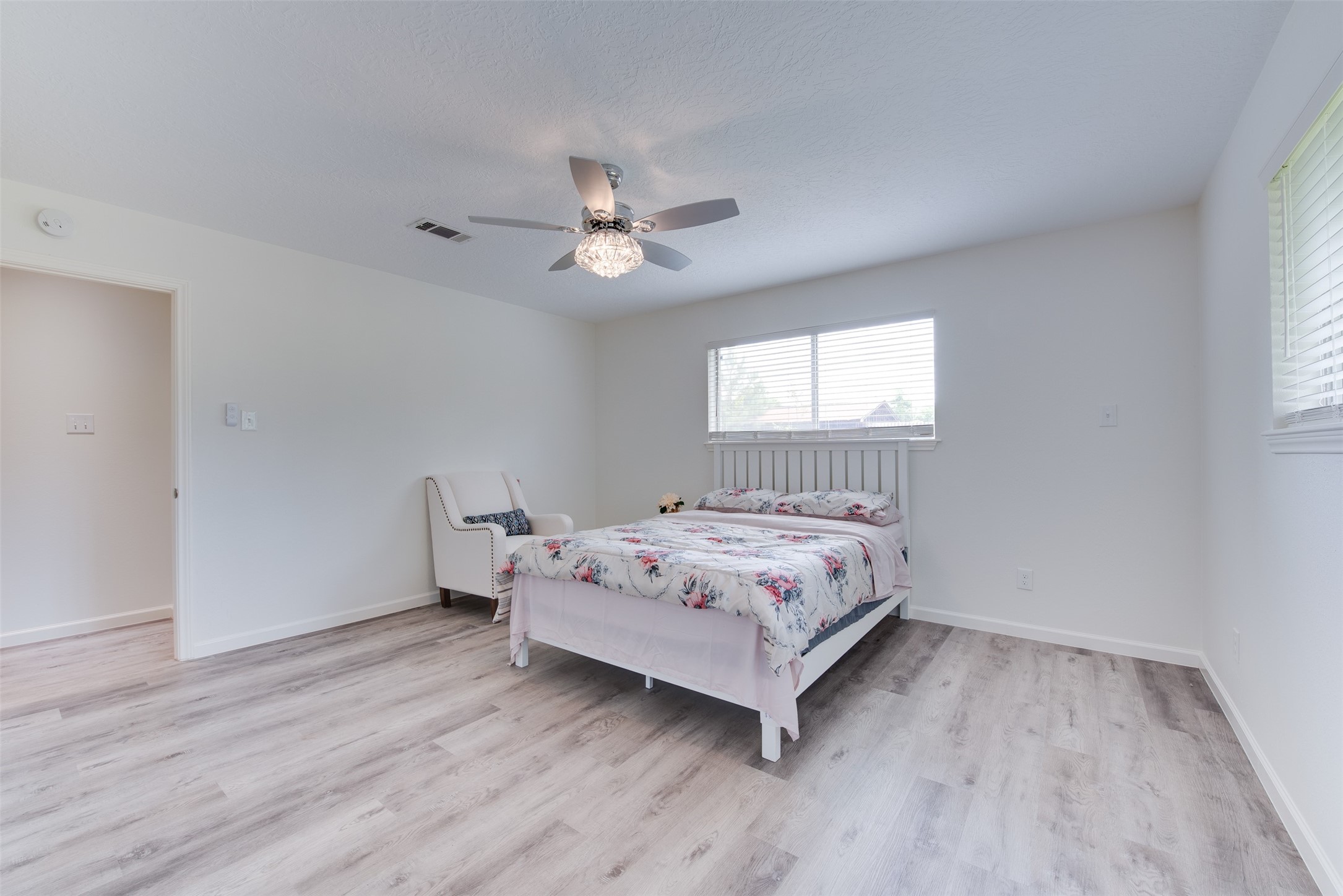 14733 Calhoun Main House Road Property Photo 22