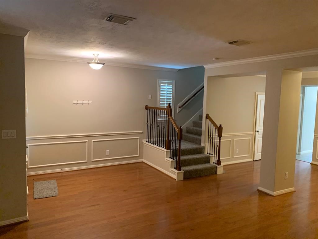 919 Fisher Street D Property Photo 3