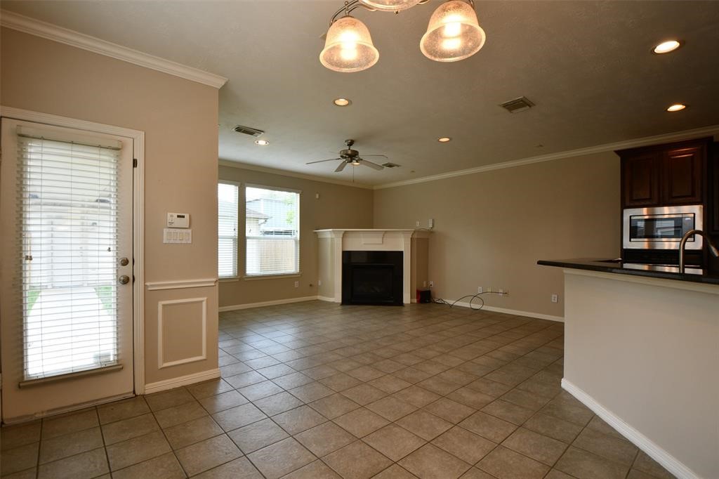 919 Fisher Street D Property Photo 19