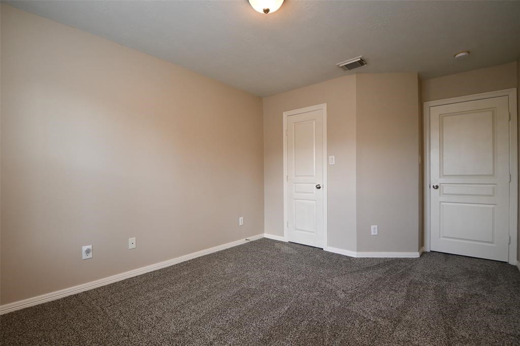 919 Fisher Street D Property Photo 38