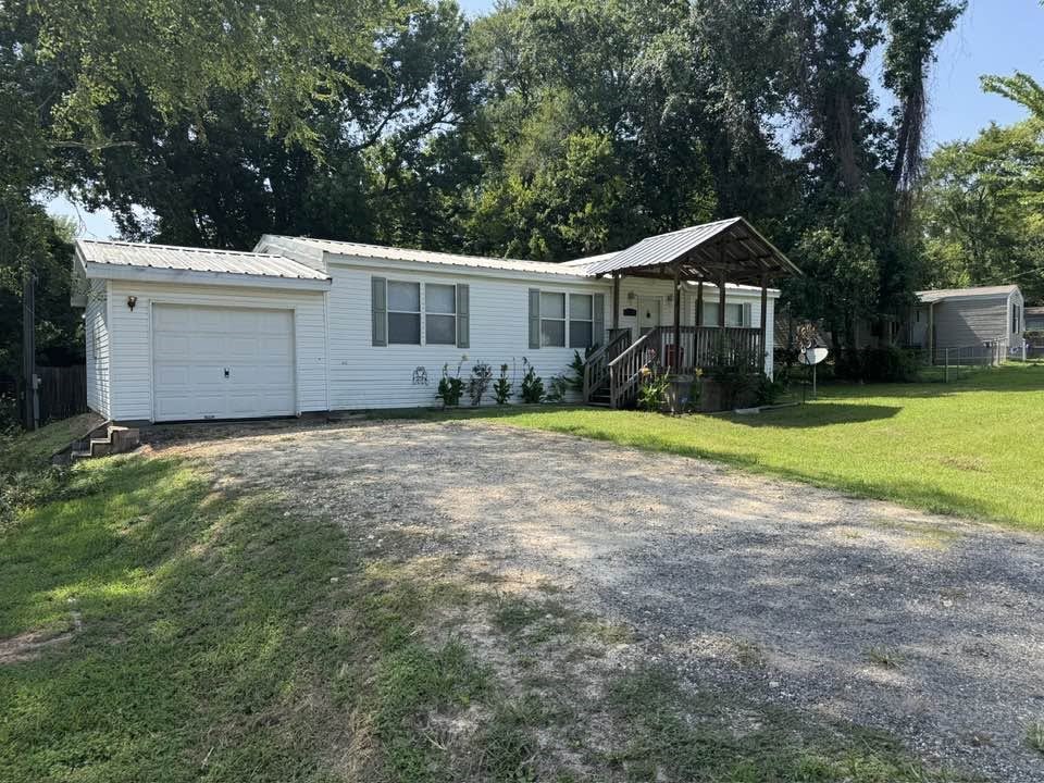 15203 Paradise Cove Drive Property Photo 1