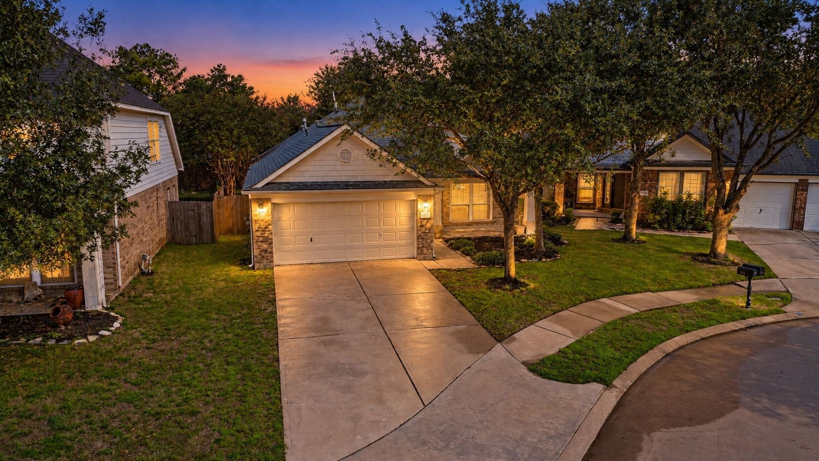 15355 Ochre Leaf Trail Property Photo 2