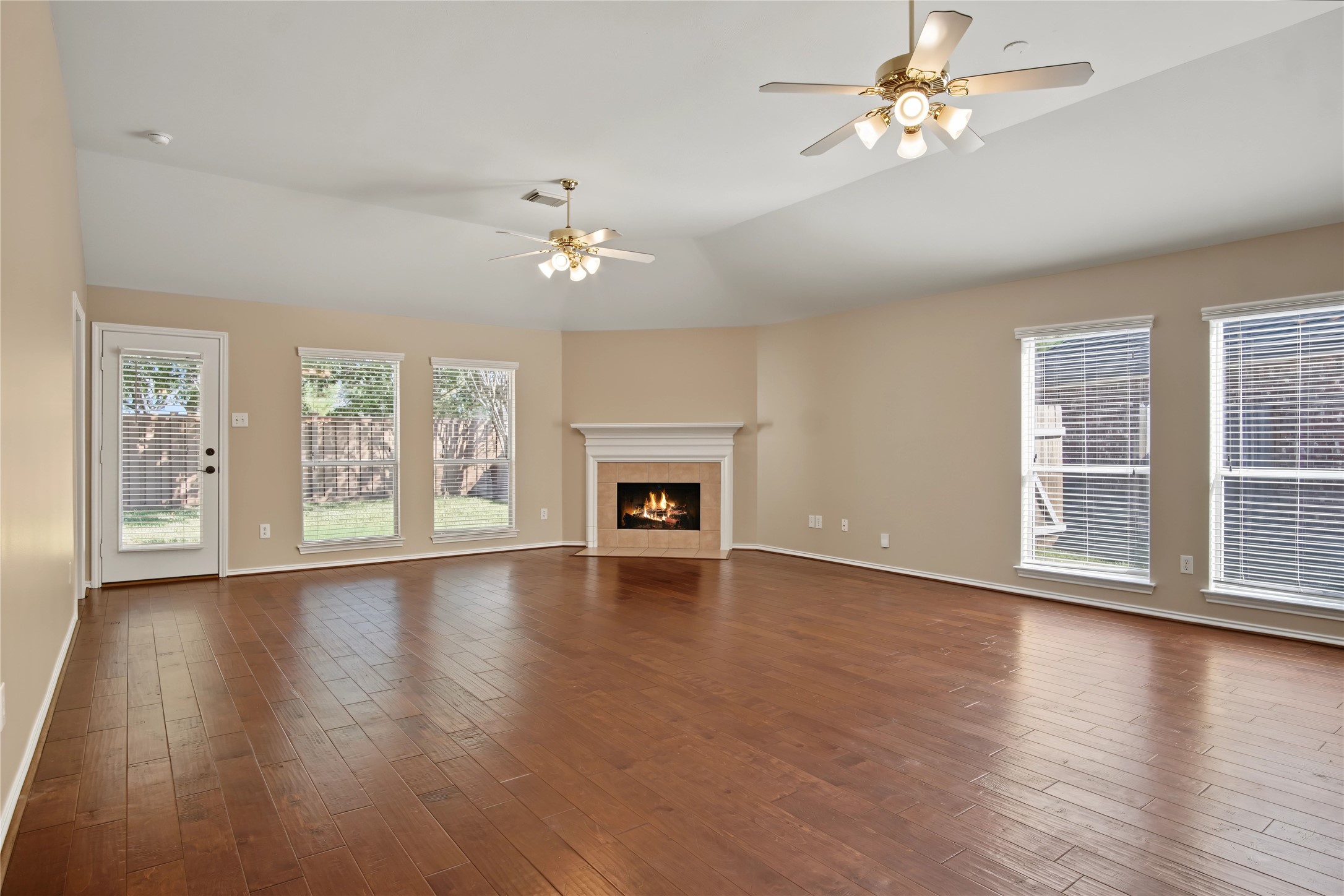 15355 Ochre Leaf Trail Property Photo 7