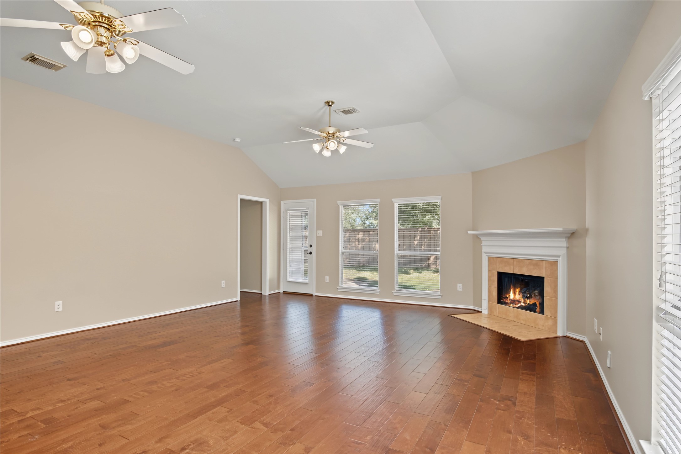 15355 Ochre Leaf Trail Property Photo 11