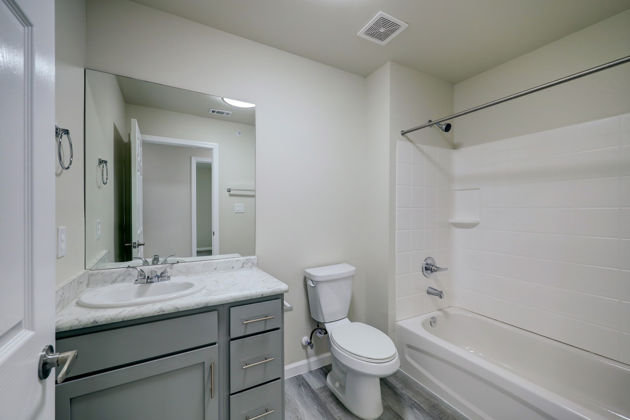 155 Plez Morgan Drive 10c Property Photo 9
