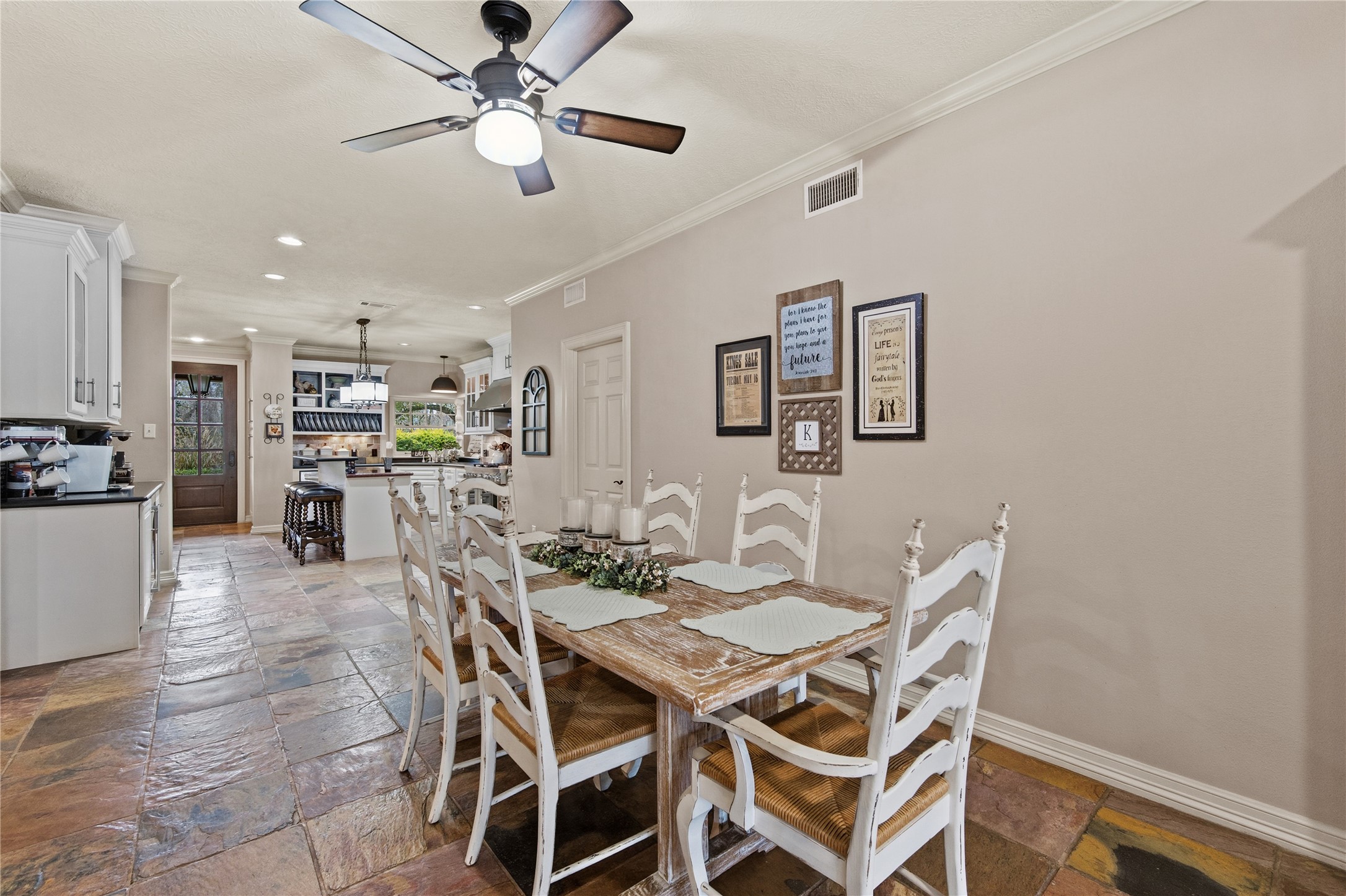 1395 Ford Avenue Property Photo 10