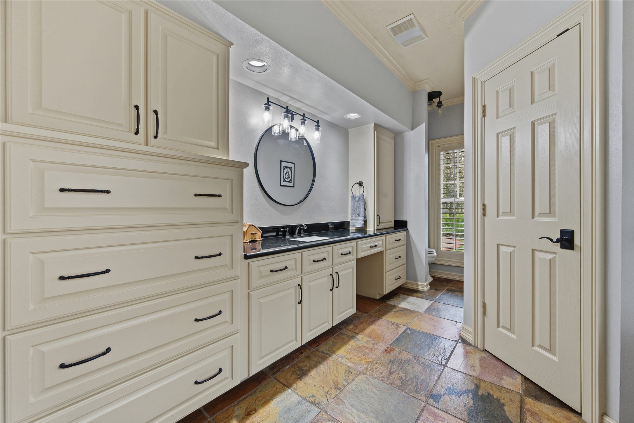 1395 Ford Avenue Property Photo 22