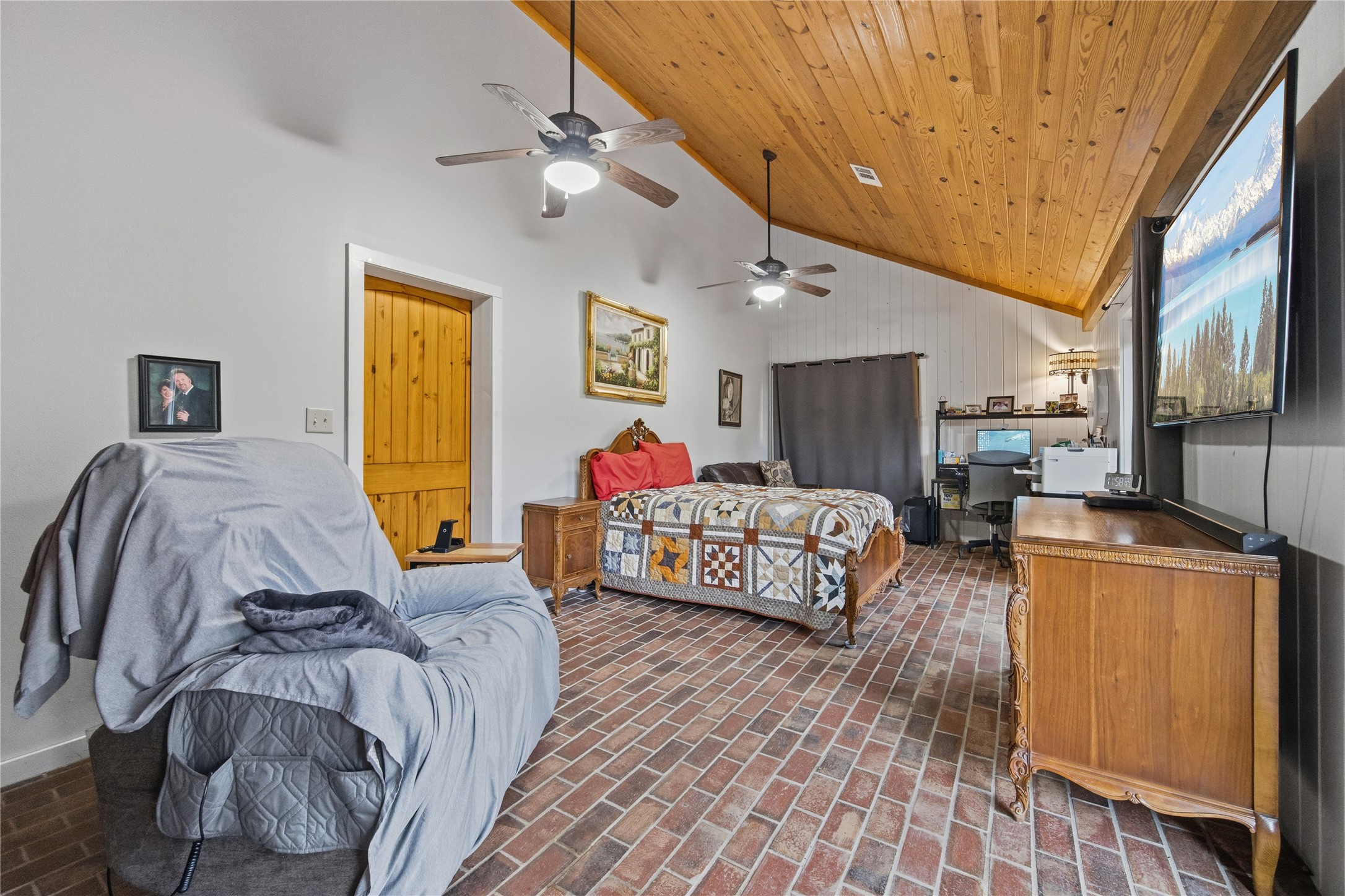 1395 Ford Avenue Property Photo 38