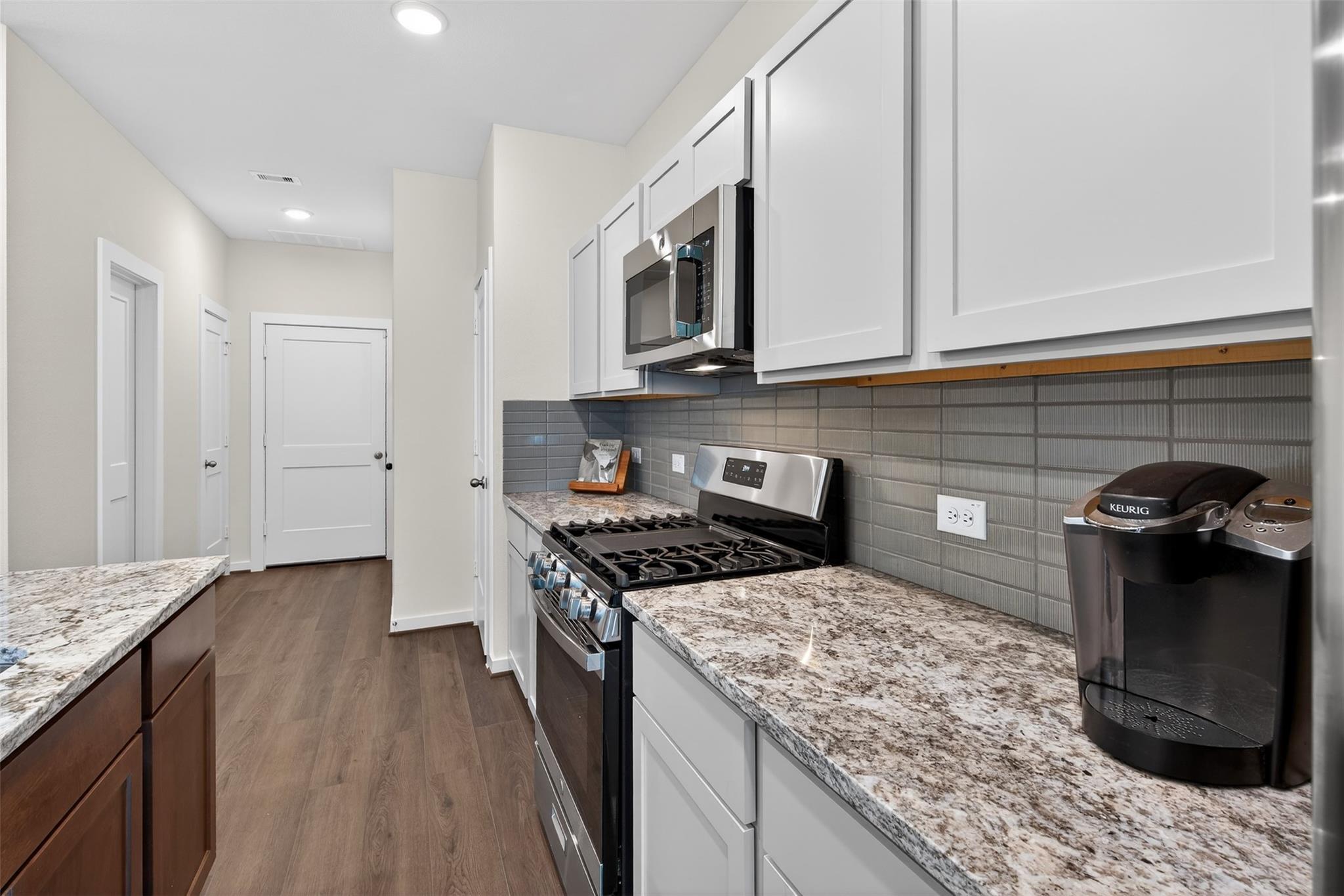9111 Highland Northern Way, Houston Tx 77088 Property Photo 15