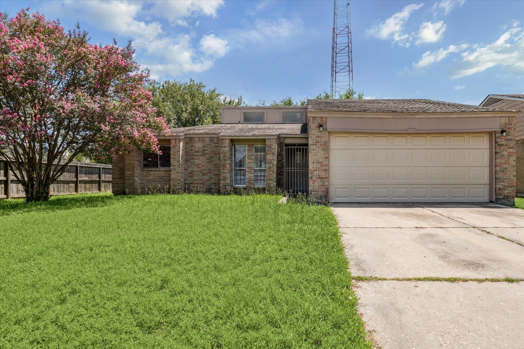 12202 Mckamy Drive Property Photo 2