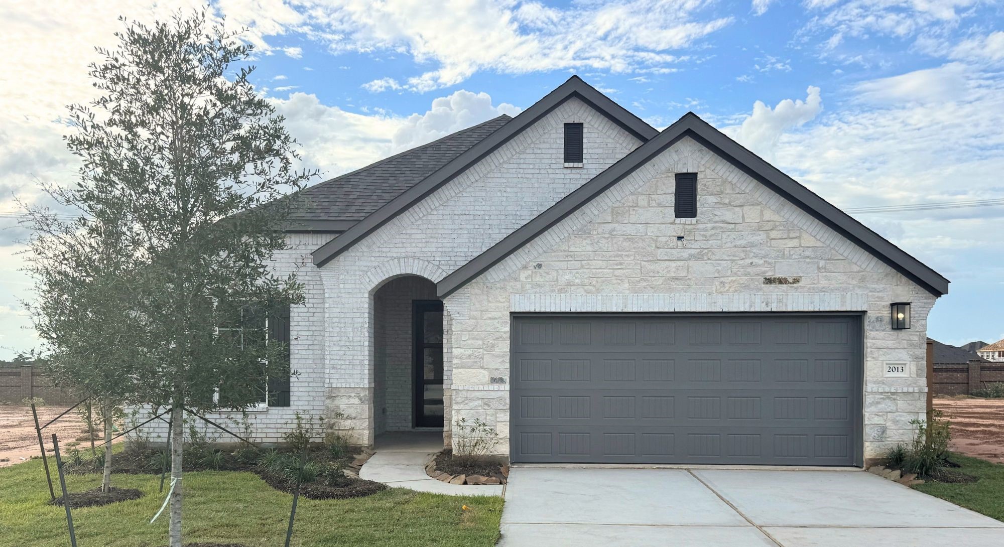 2013 Shady Glen Lane Property Photo 1