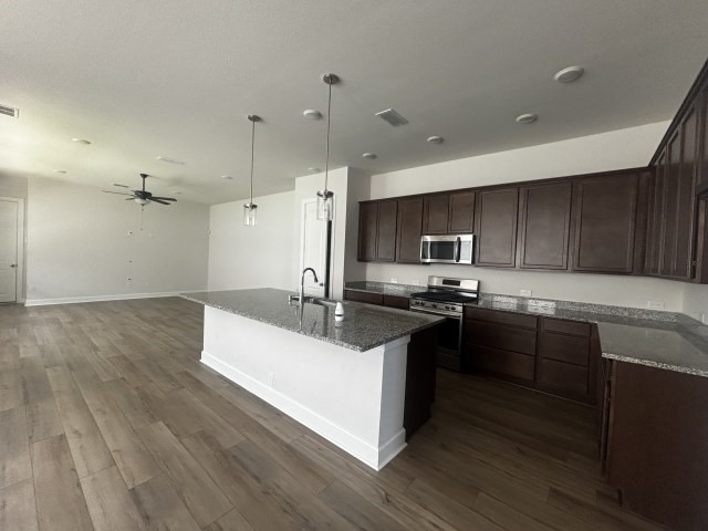 1531 Noble Park Drive Property Photo 8