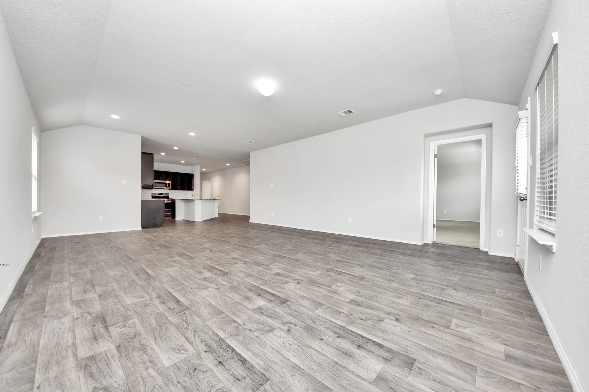 8302 Rose Petals Lane Property Photo 37